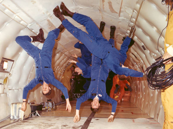 . Astronauti in addestramento sperimentano la microgravità (fonte: NASA)