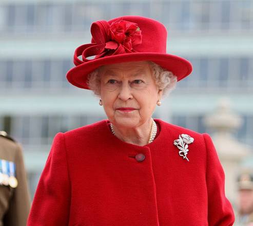 Fincantieri: regina Elisabetta battezzerà nave 'Britannia'