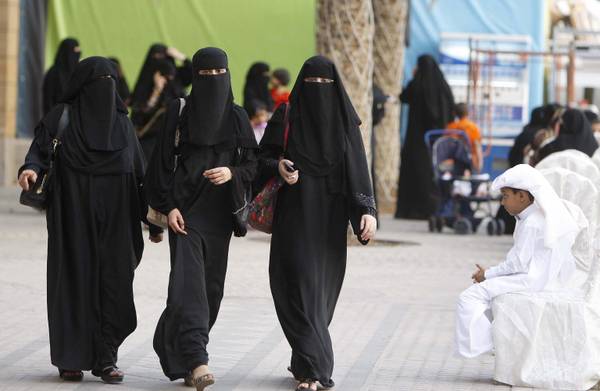 Donne saudite a Riad