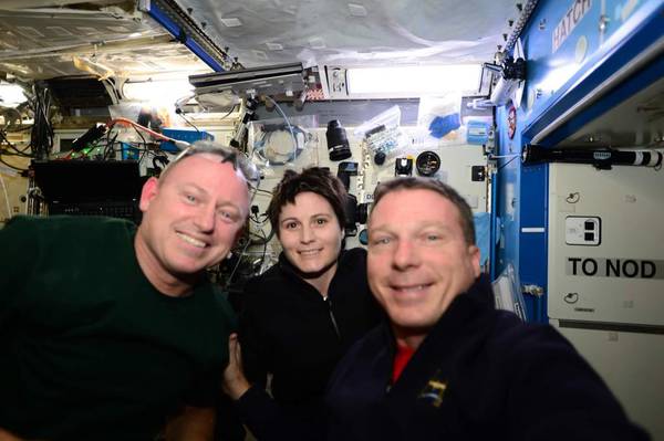 'Sam' Cristoforetti, il primo selfie dallo spazio