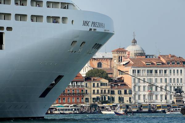 Venezia: grandi navi [ARCHIVE MATERIAL 20140927 ]