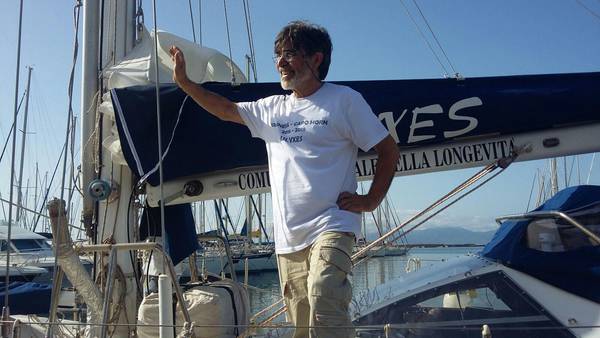  A 69 anni sfida oceani con bandiera longevità