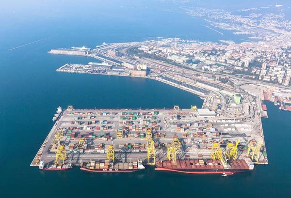 Porti: Trieste, Cciaa e Wtc per show room in Punti franchi