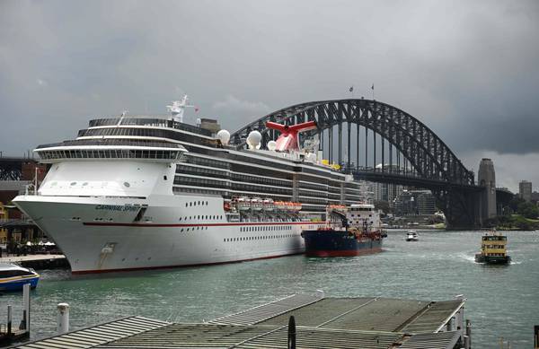Coronavirus: Australia, missione soccorso 8 navi crociera