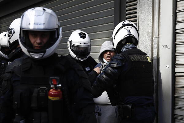 Ελλάδα, διαμαρτυρίες κατά της αστυνομικής βίας και της ατιμωρησίας – Altre News – Nuova Europa