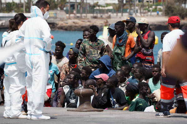 Μετανάστευση έκτακτης ανάγκης για ανθρωπιστικούς λόγους, όχι για αριθμούς, ΔΟΜ – Φάκελος και Ανάλυση