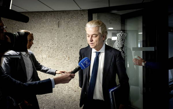 Wilders, trovato l'accordo per il nuovo governo in Olanda