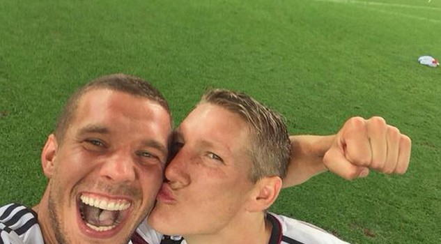 Mondiali: oltre un milione 'like' per selfie Podolski-Merkel