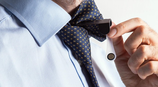 Clipique, l’accessorio elegante che reinventa il nodo della cravatta