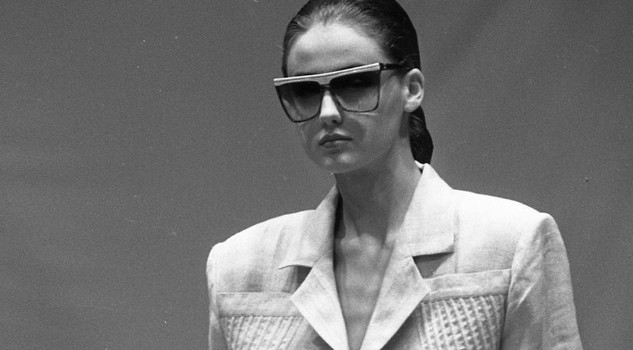 Una modella in passerella per la casa di moda Laura Biagiotti durante la settimana della moda di Milano, Italia, 1 ottobre 1987. ANSA/OLDPIX