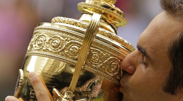 Tennis: Federer trionfa a Wimbledon, 19 gli slam vinti dallo svizzero / Speciale
