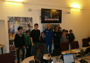 I ragazzi dei Giornalisti nell'Erba all'agenzia ANSA con l'astronauta Luca Parmitano e il direttore dell'ANSA, Luigi Contu (fonte: Eric Barbizzi)     