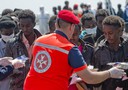 Migranti: nuovo sbarco a Salerno, c'è anche cadavere bimbo