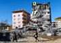 Media, oltre 50mila palazzi crollati o distrutti in Turchia