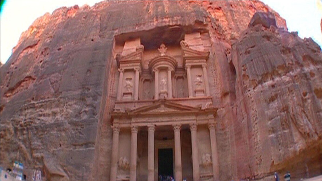 Il sito archeologico di Petra - RIPRODUZIONE RISERVATA