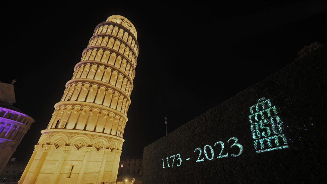 La Torre di Pisa compie 850 anni, campane e grande festa 