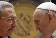 Pope Francis meets Cuban President Raul Castro at the Vatican © 