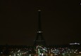 Tour Eiffel si spegne per le vittime di Quebec City © ANSA