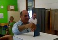 Paolo Scarpa vota a Parma © ANSA