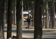 Champs-Elysees, il corpo dell'attentatore © ANSA