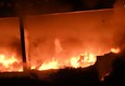 Incendio a Milano, in fiamme un capannone di rifiuti © ANSA