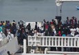 A Catania sbarcano oltre 900 migranti © ANSA