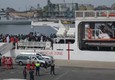 Prelevate salme dei migranti a bordo della nave Diciotti © ANSA