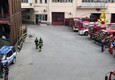 Polizia Genova rende omaggio ai Vigili del fuoco (ANSA)