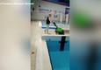 Sport, da Ct della Nazionale di nuoto di fondo ad addetto alle pulizie della piscina © ANSA