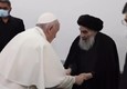 Iraq, Al Sistani in piedi per ricevere Papa Francesco © ANSA