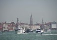 Venezia, pescatori in sciopero manifestano nel canale della Giudecca © ANSA