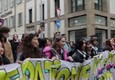 Milano, in centinaia per la manifestazione 'No Meloni Day' © ANSA
