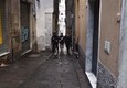 Uomo trafitto da una freccia e ucciso a Genova, le testimonianze in strada © ANSA