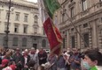 Smuraglia, iscritti Anpi cantano 'Bella Ciao' in piazza Scala © ANSA