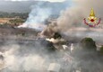 L'Aquila, incendio di sterpaglie e vegetazione: fiamme sotto controllo (ANSA)