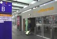 Francoforte, lo sciopero del personale di Lufthansa causa code in aeroporto © ANSA