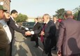 Armenia, il primo ministro Pashinyan visita mercato Yerevan dopo l' esplosione (ANSA)