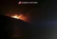 Incendio a Pantelleria, la Guardia costiera porta in salvo 30 persone © ANSA