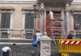 Blitz ambientalista al Senato, i lavori per ripulire la facciata © ANSA