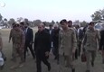 Pakistan, il premier incontra alcuni feriti dell'esplosione alla moschea (ANSA)
