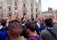 Milano, Champions: l'attesa dei tifosi nerazzurri in piazza Duomo (ANSA)