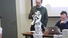 Un corpo per ChatGpt, il robot Nao interagisce con gli umani (ANSA)
