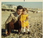 Rossana Petrone - Io e il mio papà, Loano gennaio 1970 © Ansa