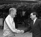 25 settembre: Silvio Berlusconi con Nils Liedholm a Milanello © ANSA