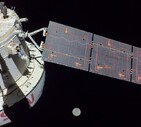 La capsula Orion e la Luna (fonte: NASA) (ANSA)