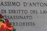 La targa dedicata a Massimo D'Antona