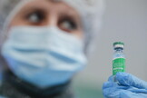Vacina da AstraZeneca contra Covid-19 será retirada de circulação