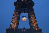 Tour Eiffel (ANSA)