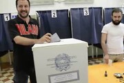 Europee: Matteo Salvini al seggio per votare