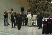 Papa 'tifoso' abbraccia il San Lorenzo